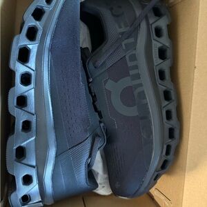 BNIB New On Cloud Running Black Cloudmonster  Sneakers size 9 10.5 woman’s